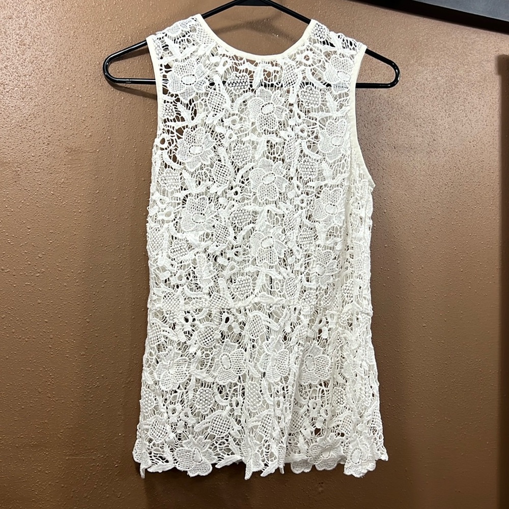 Embroidered Cabi short sleeve